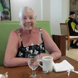 Meet your Posher, Linda